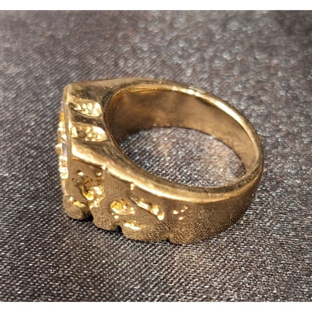 Vintage 1970s Mens Gold Tone Electroplate Nugget Signet Ring Solitaire Size 9